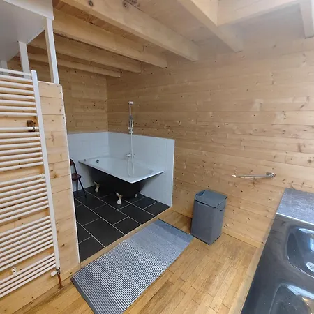 75m2 - Centre-ville * Parthenay